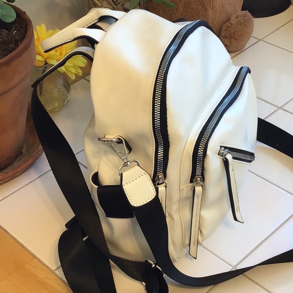 Vegan Leather Roomy Backpack/Shoulder Bag (#7) - Picture 5 of 8